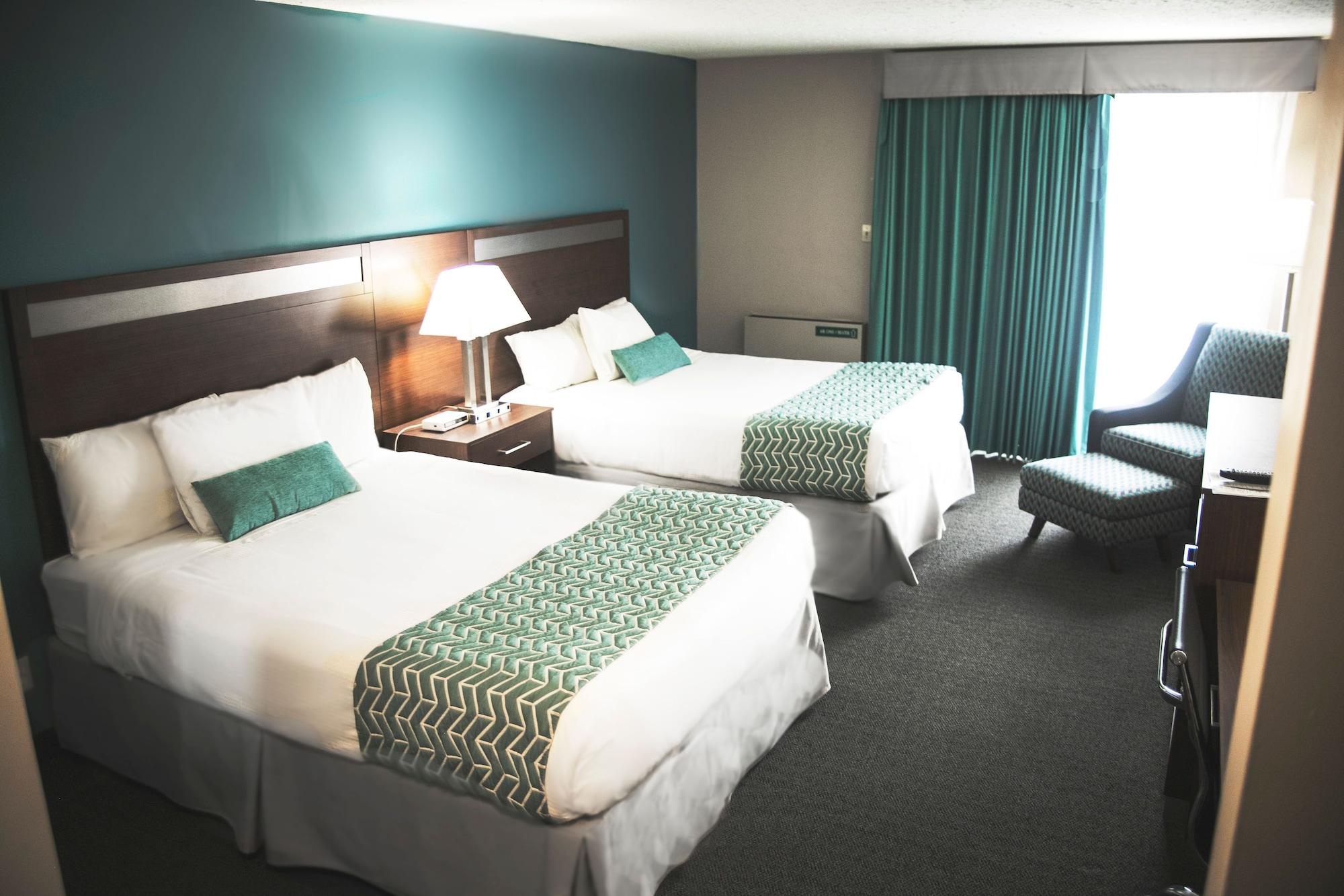 Ramada By Wyndham Hotel Quesnel Kültér fotó